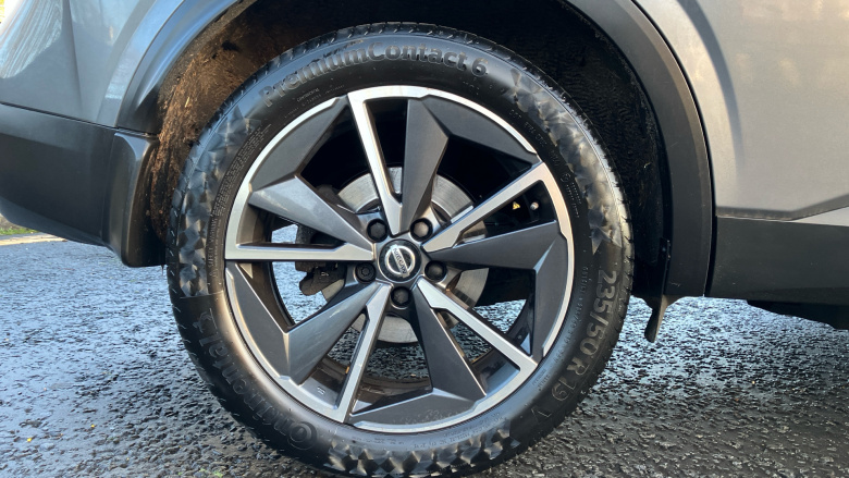 Nissan Qashqai 1.3 DiG-T MH Tekna 5dr Petrol Hatchback